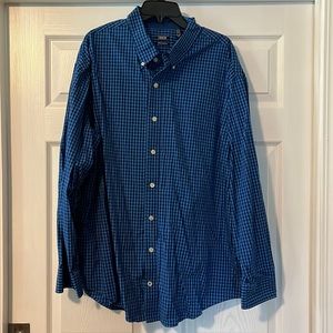 EUC Men’s Izod Premium Essentials Button Down Long Sleeve Shirt